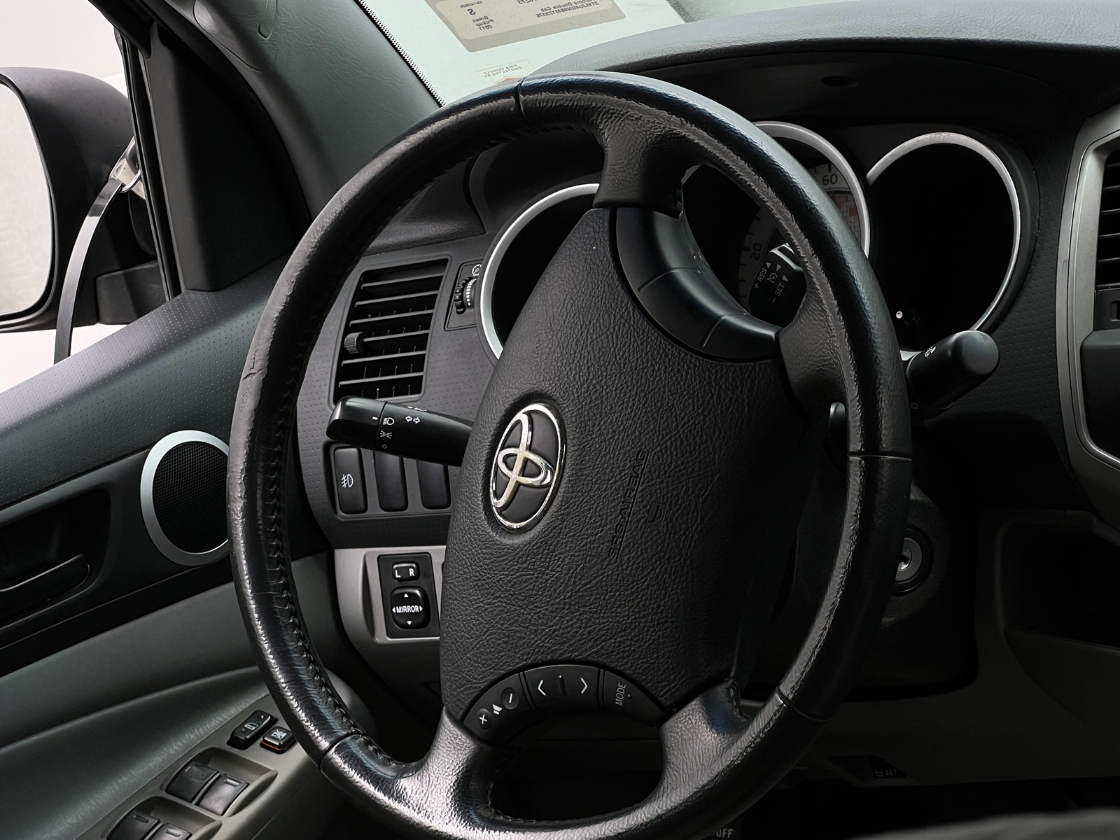 Thumbnail: 2011 Toyota Tacoma - 5
