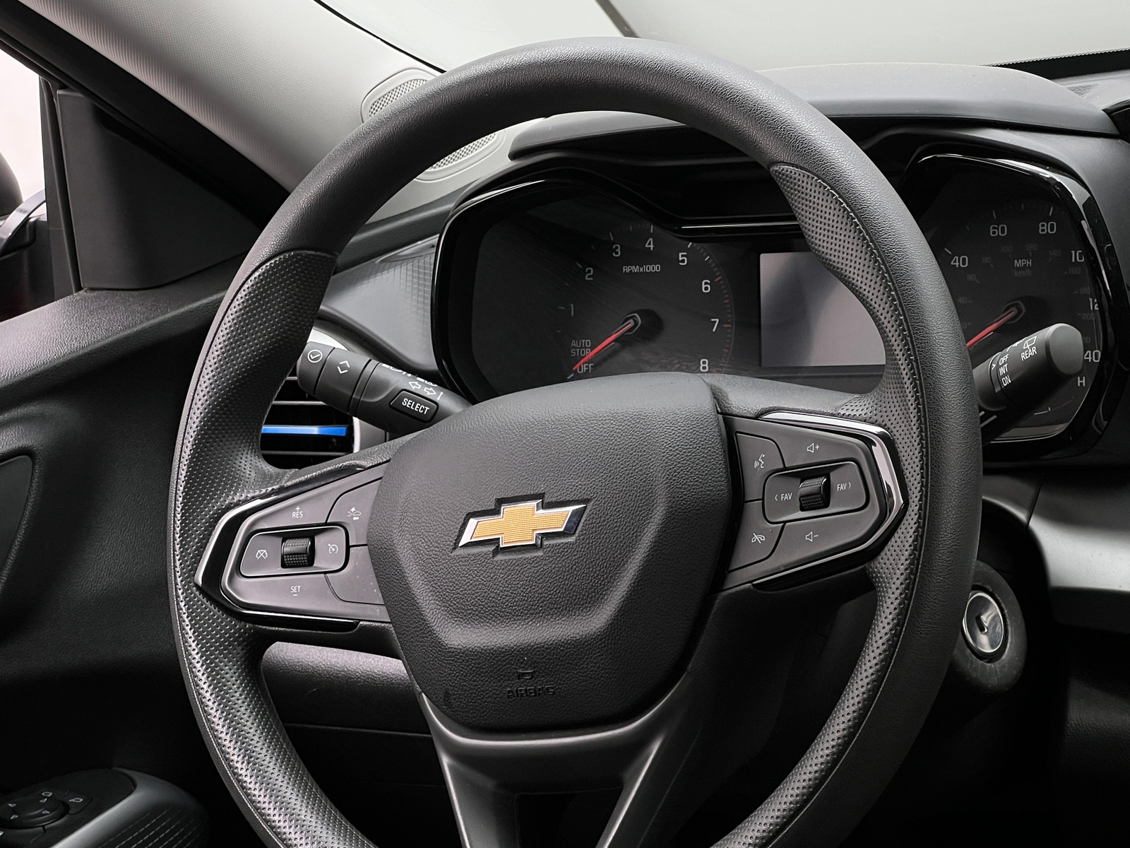 Thumbnail: 2025 Chevrolet Trax - 5
