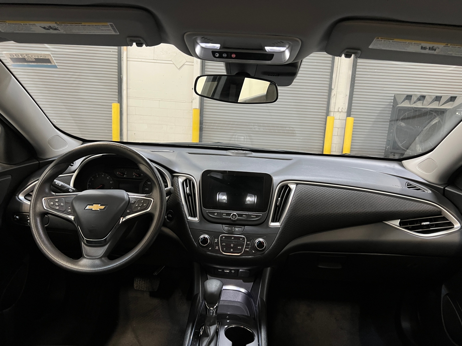 Thumbnail: 2023 Chevrolet Malibu - 3