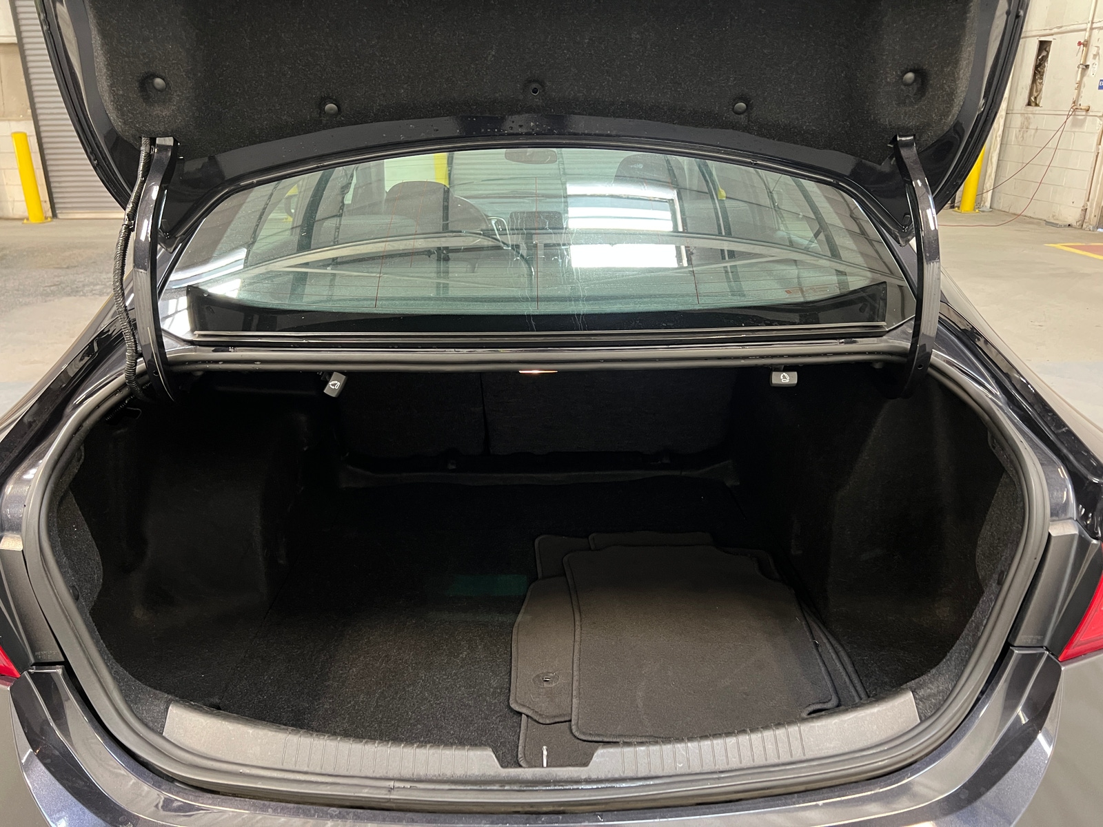 Thumbnail: 2023 Chevrolet Malibu - 7