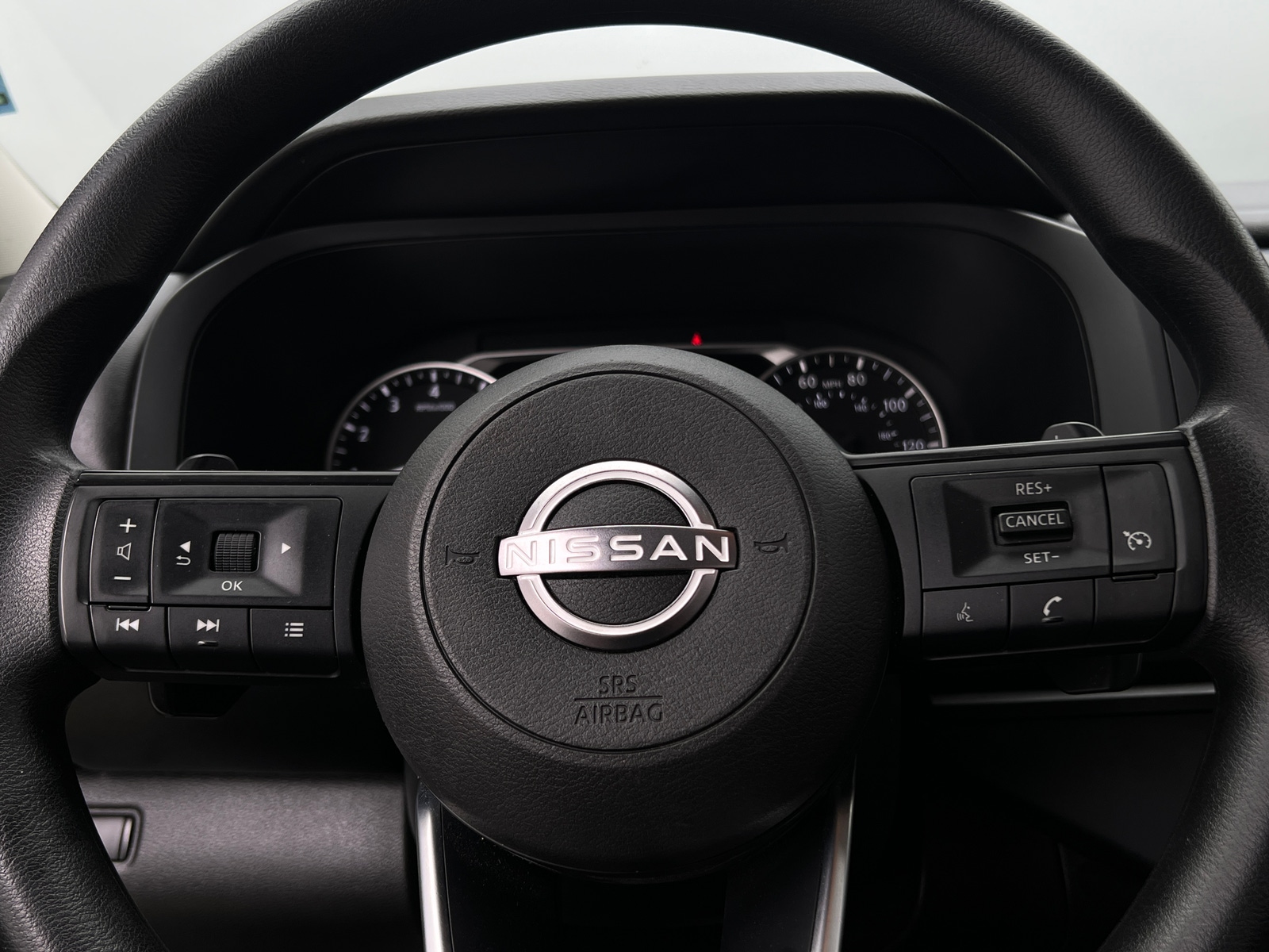 Thumbnail: 2024 Nissan Pathfinder - 5