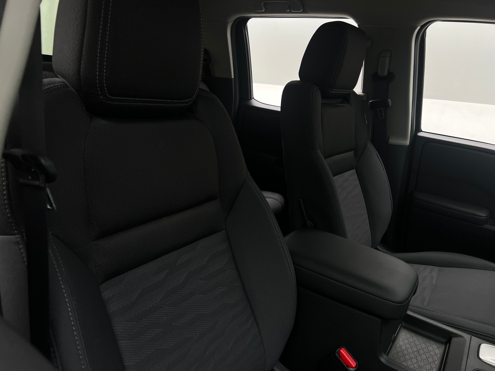 Thumbnail: 2024 Nissan Frontier - 2