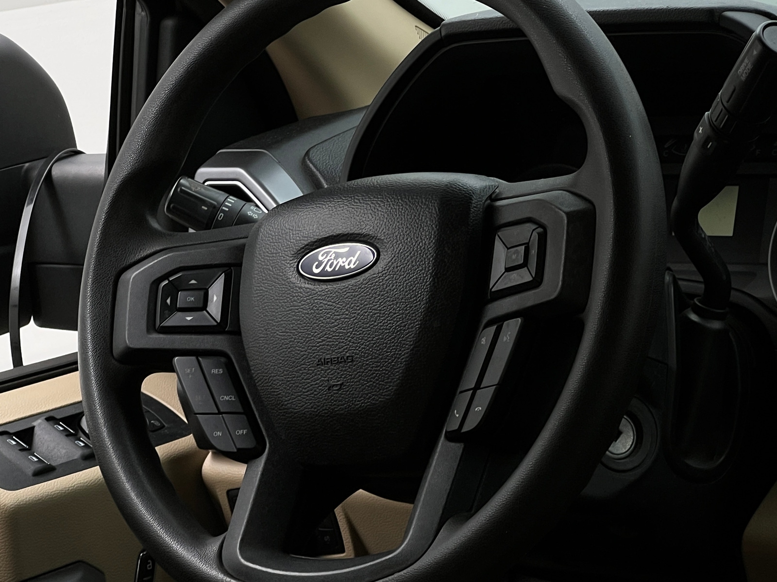 Thumbnail: 2018 Ford Econoline - 5