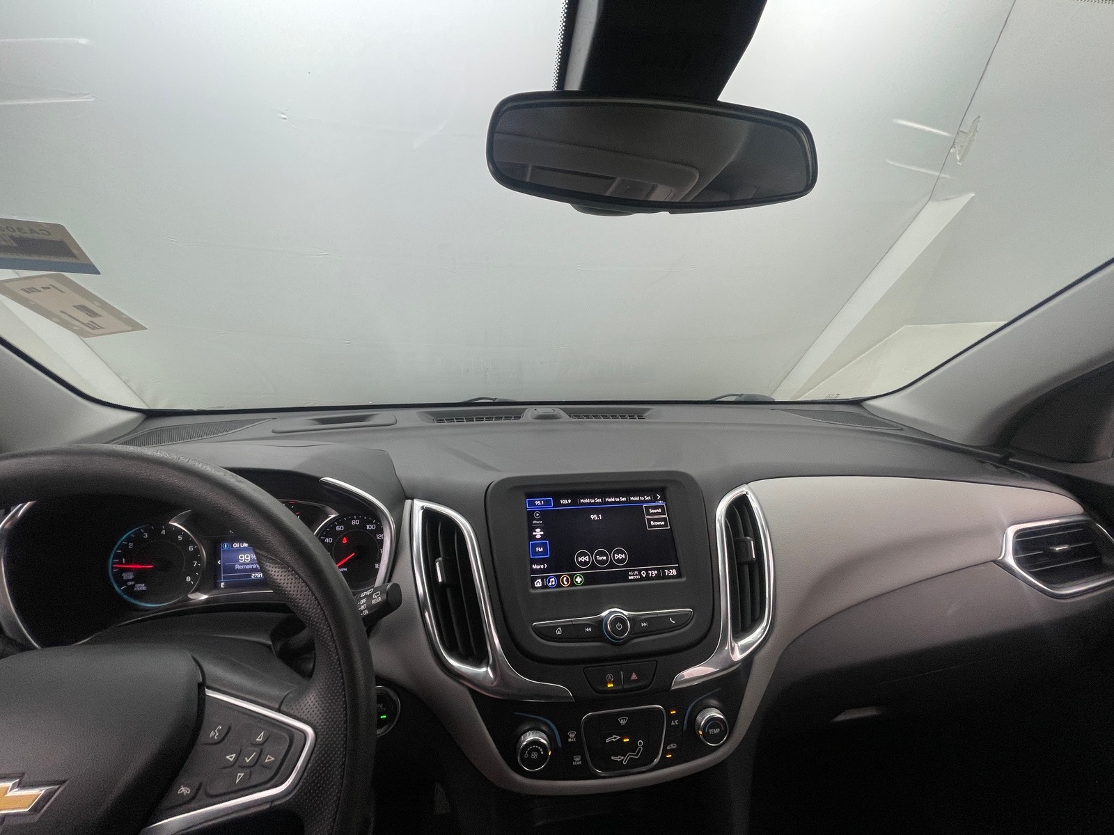 Thumbnail: 2022 Chevrolet Equinox - 3