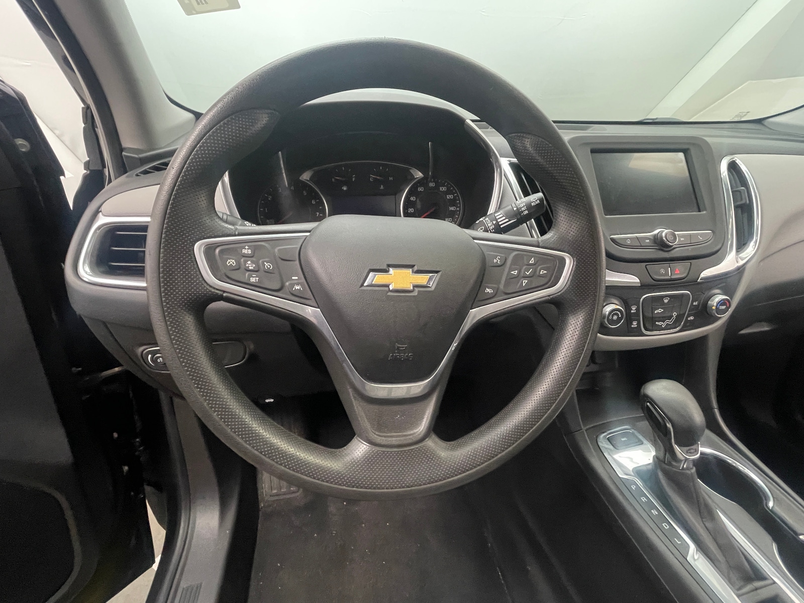 Thumbnail: 2022 Chevrolet Equinox - 5