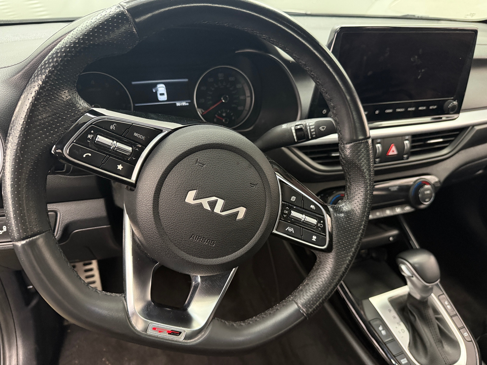 Thumbnail: 2023 Kia Forte - 5
