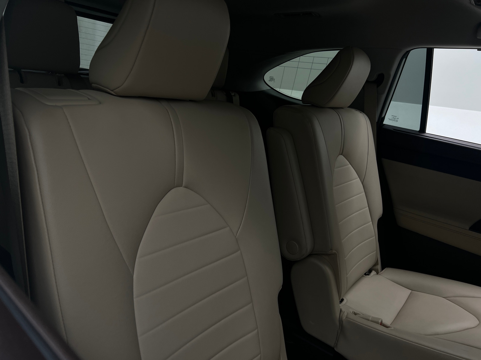 Thumbnail: 2021 Toyota Highlander - 5