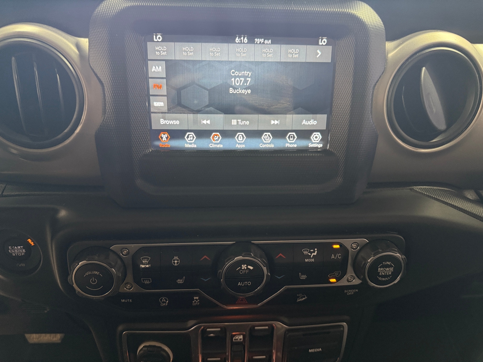 Thumbnail: 2018 Jeep Wrangler - 4