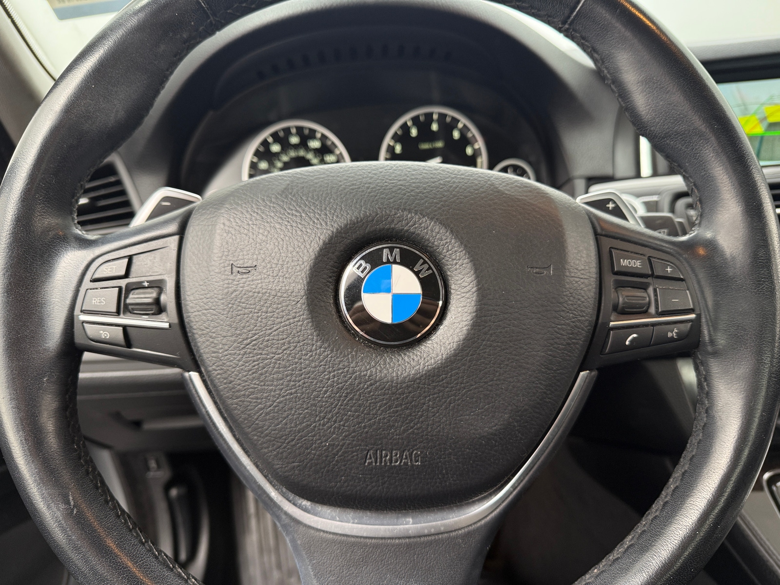 Thumbnail: 2016 BMW 5 Series - 4