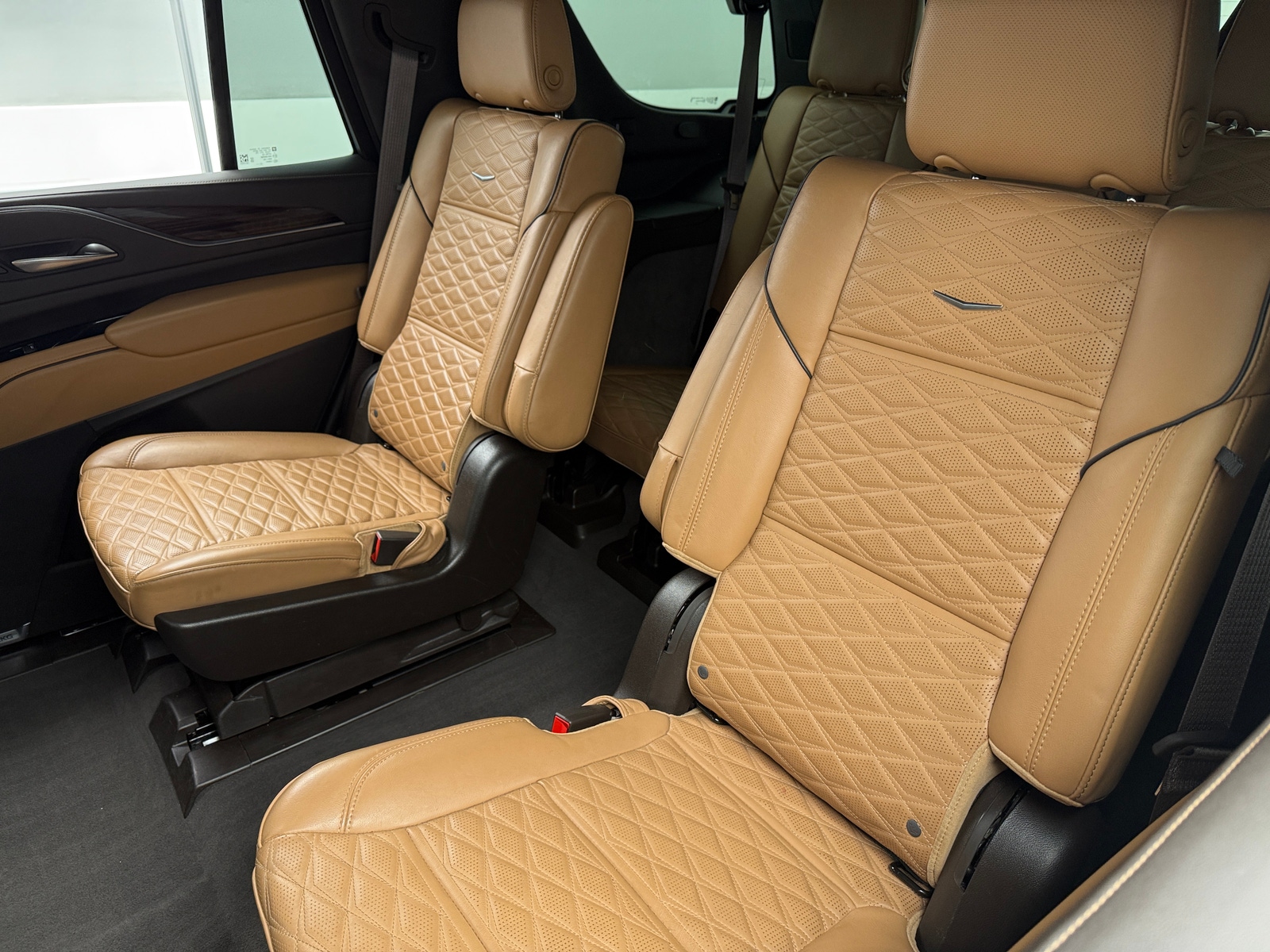 Thumbnail: 2023 Cadillac Escalade - 5