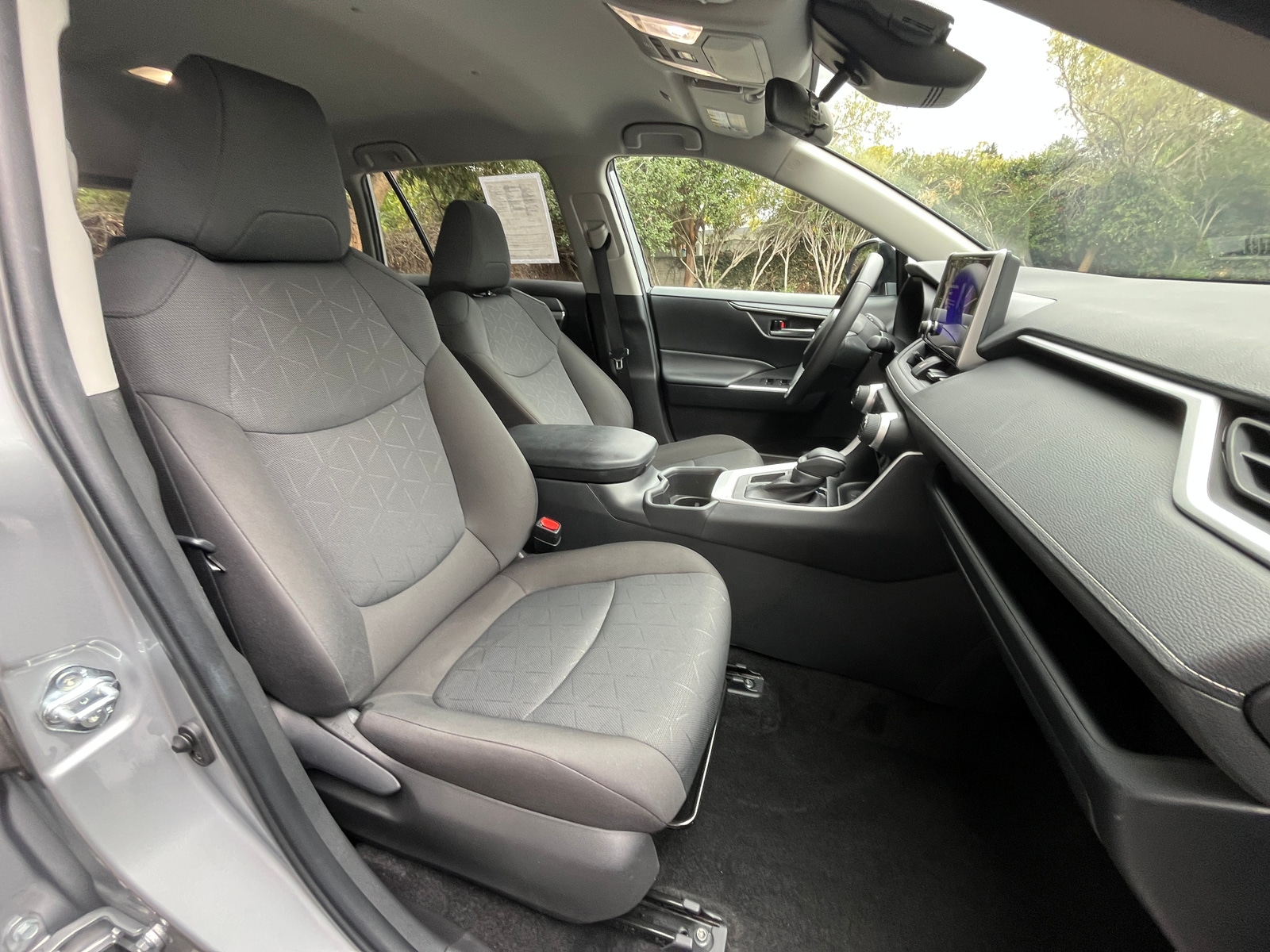 Thumbnail: 2025 Toyota RAV4 - 2