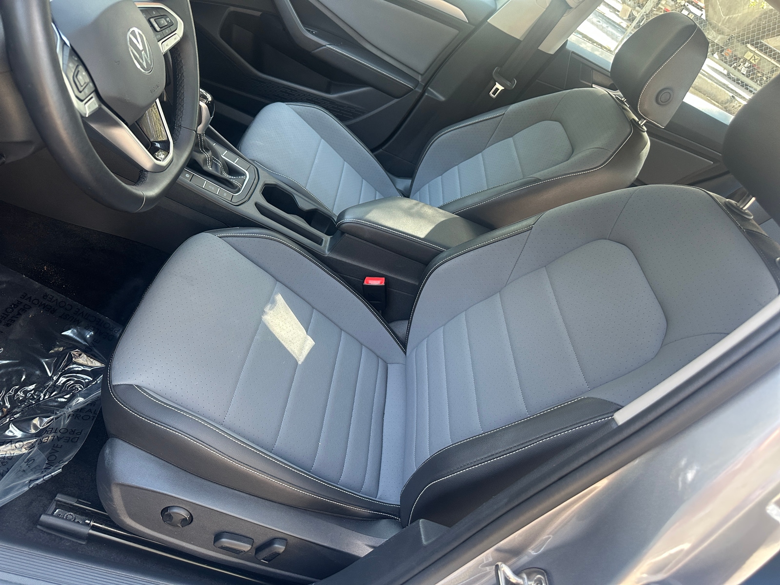 Thumbnail: 2025 Volkswagen Jetta - 2