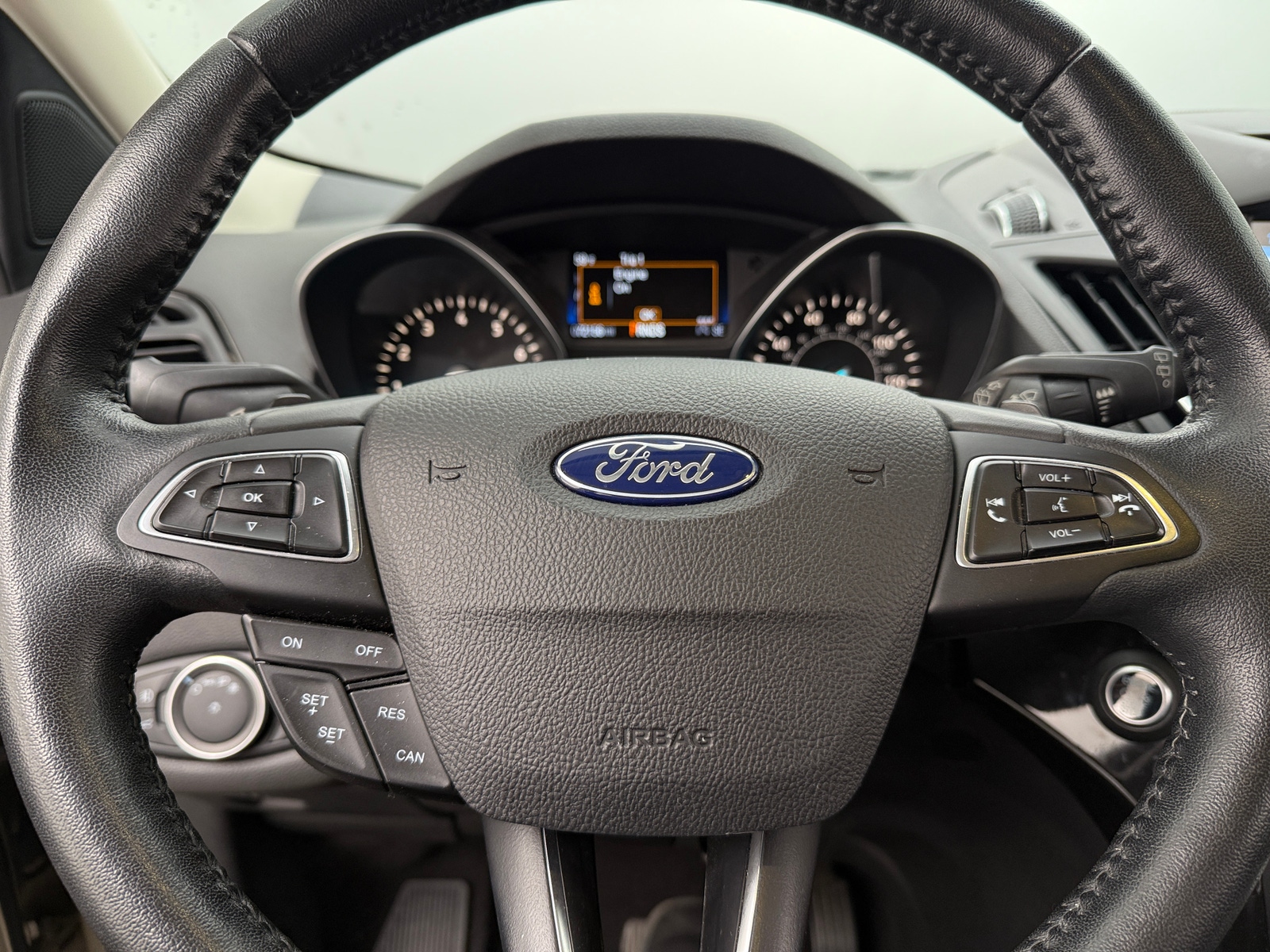 Thumbnail: 2017 Ford Escape - 4