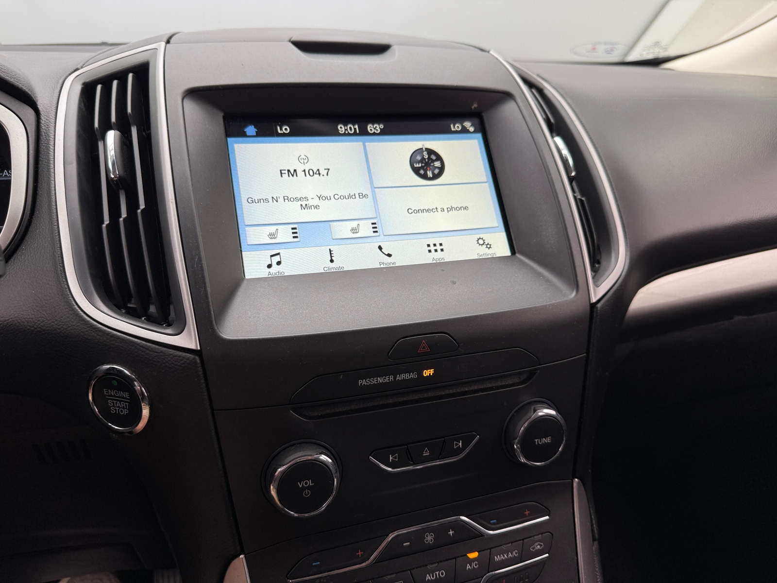 Thumbnail: 2017 Ford Edge - 4