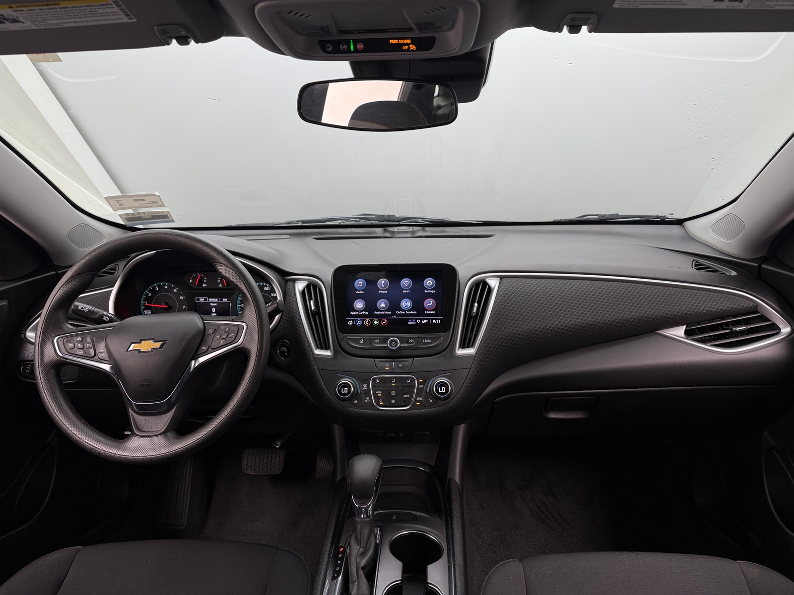 Thumbnail: 2023 Chevrolet Malibu - 3