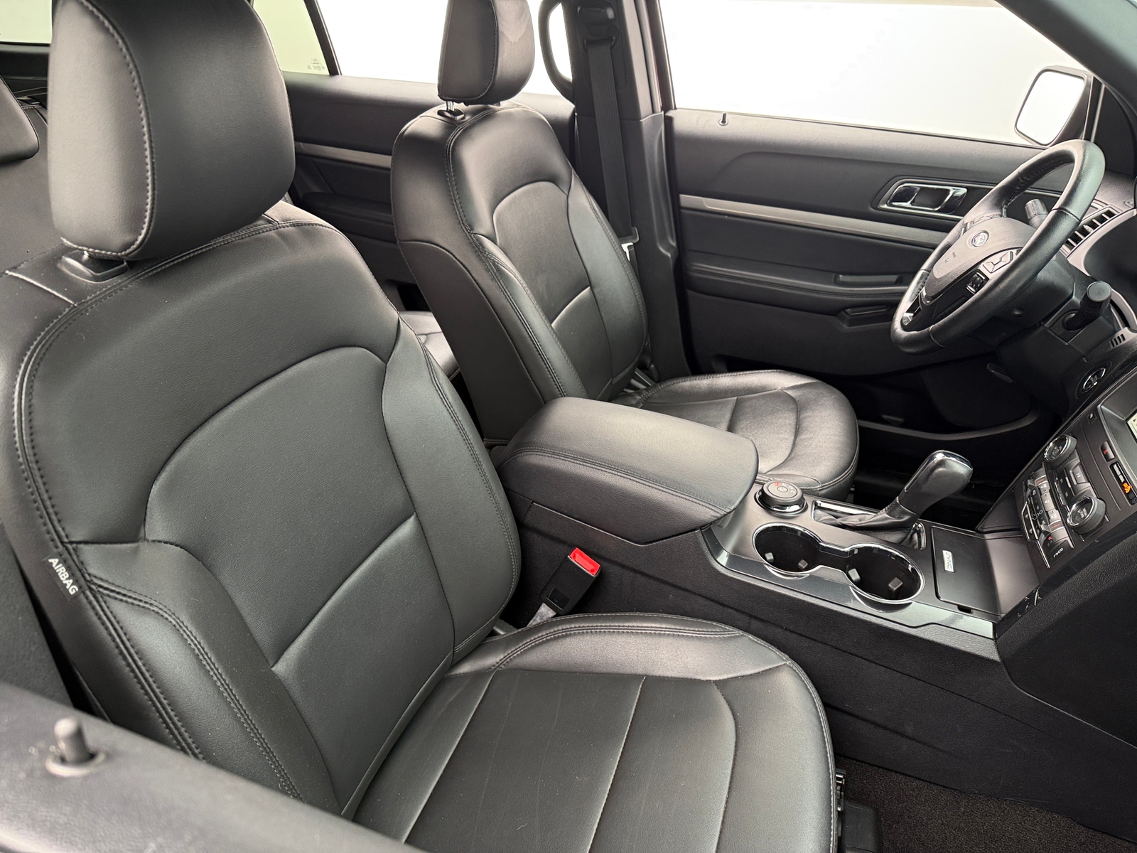 Thumbnail: 2019 Ford Explorer - 2