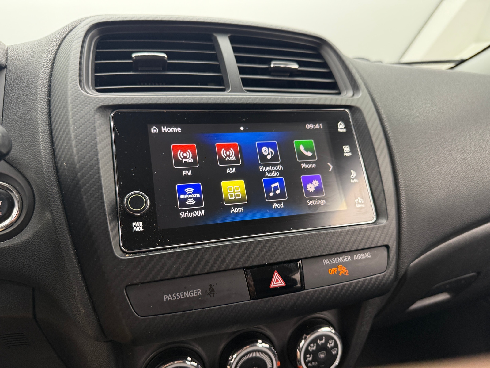 Thumbnail: 2018 Mitsubishi Outlander Sport - 4