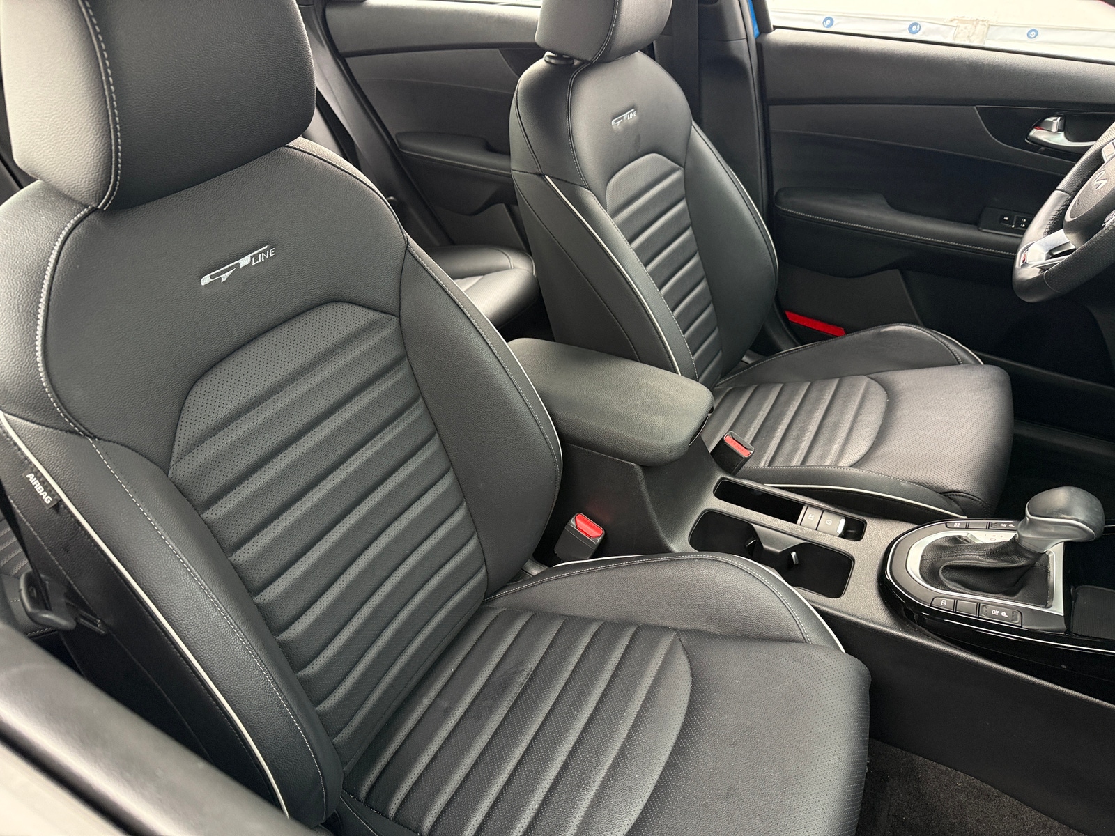 Thumbnail: 2022 Kia Forte - 2
