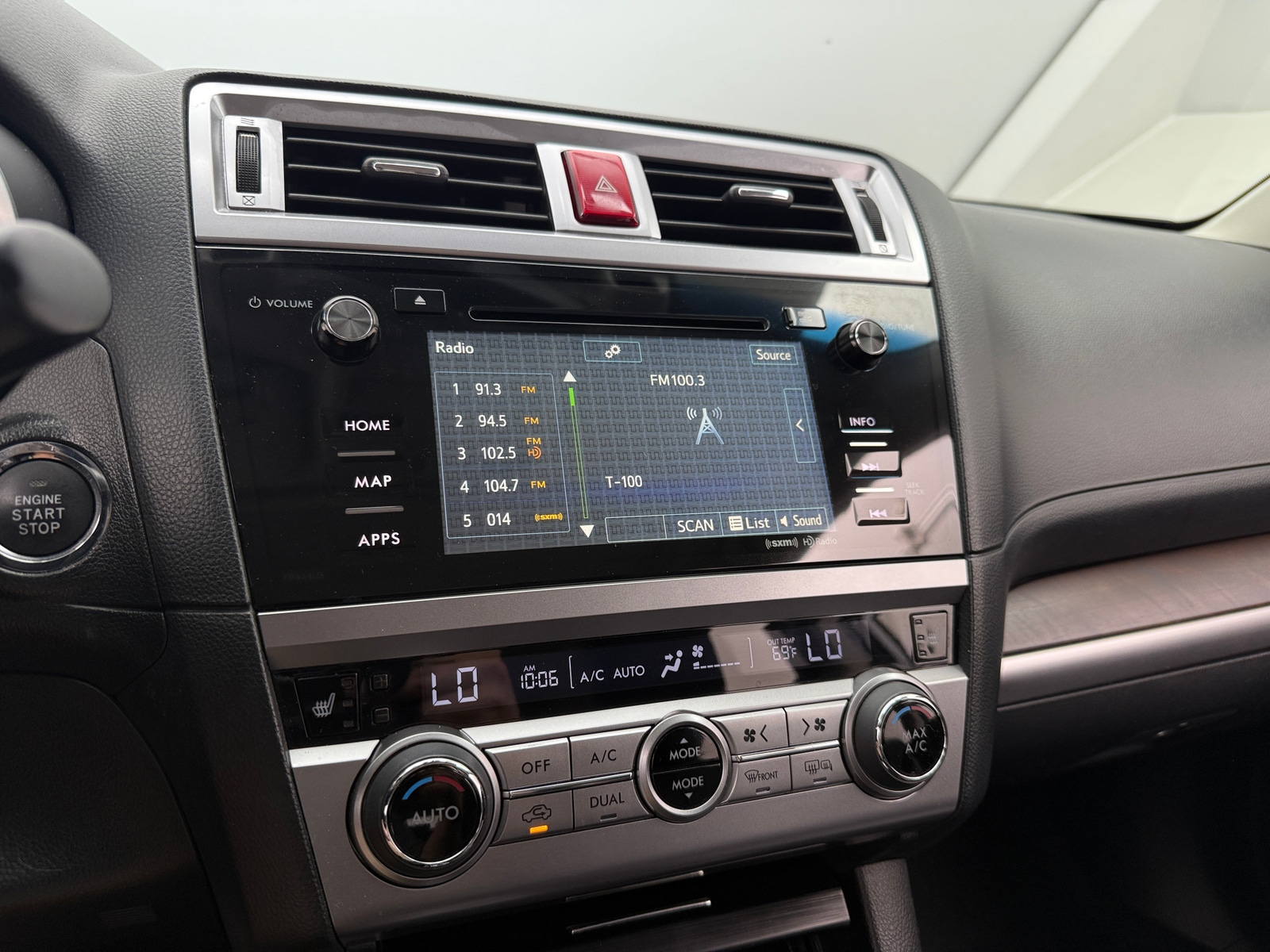 Thumbnail: 2015 Subaru Outback - 3