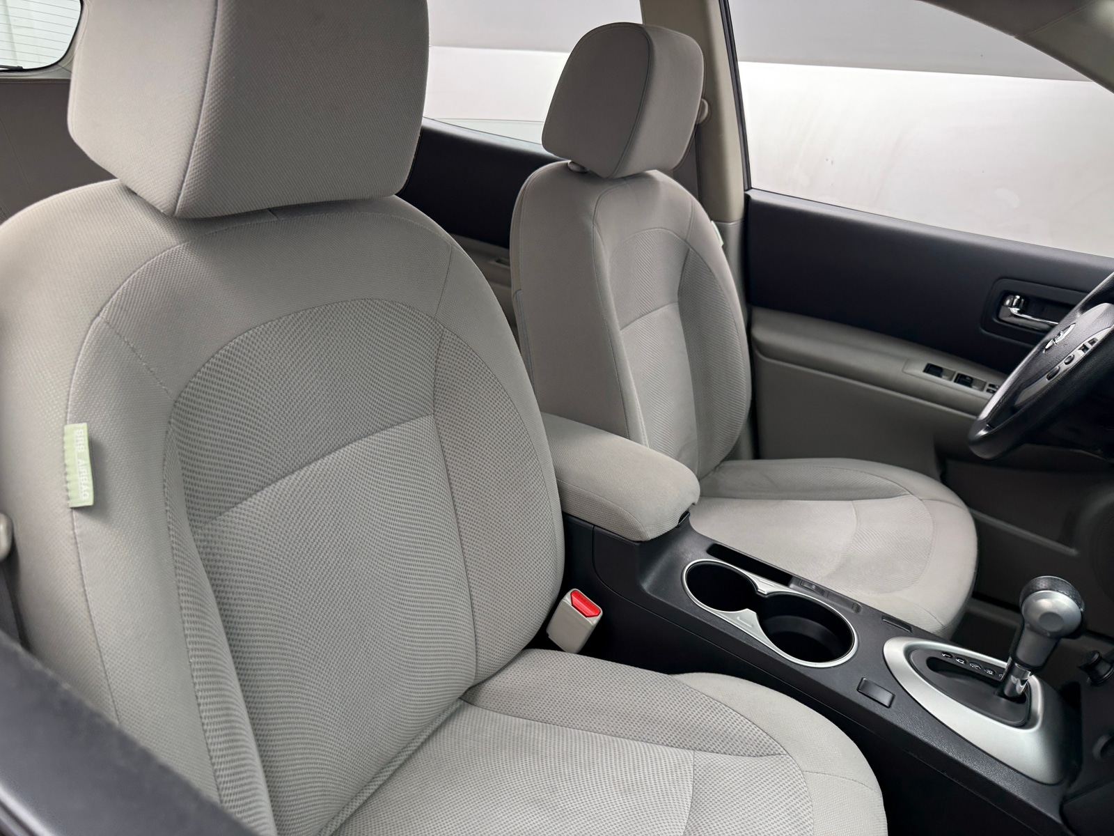 Thumbnail: 2015 Nissan Rogue - 2