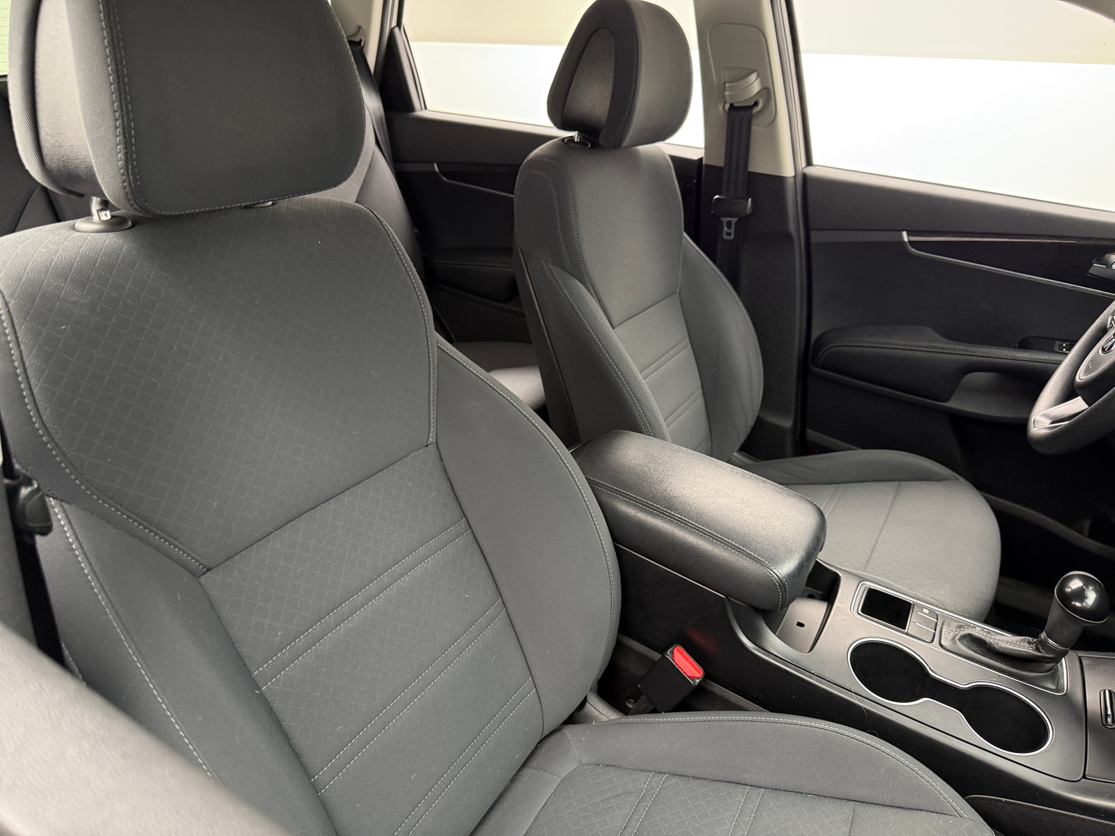 Thumbnail: 2016 Kia Sorento - 2