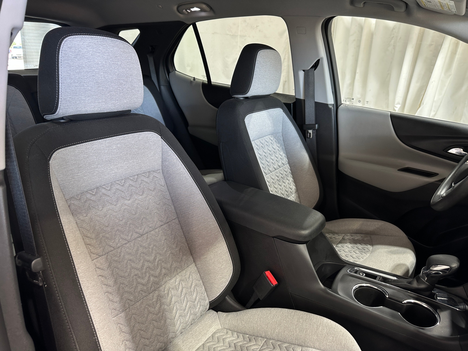 Thumbnail: 2023 Chevrolet Equinox - 2