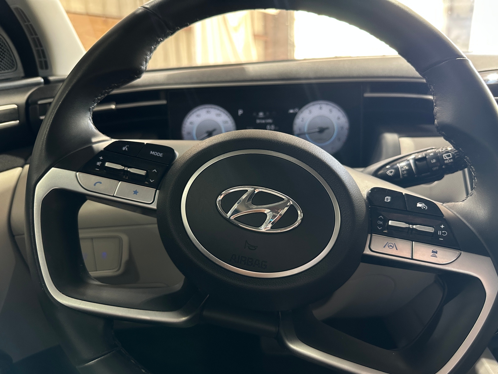 Thumbnail: 2022 Hyundai Tucson - 4