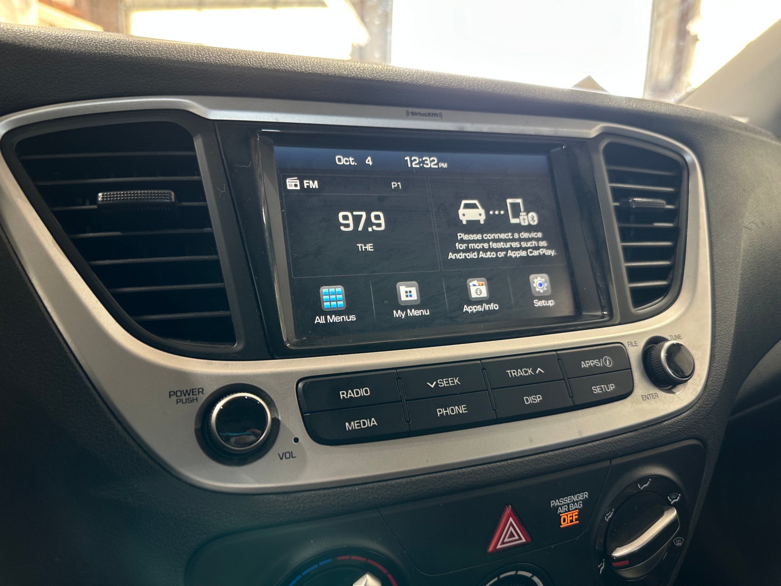 Thumbnail: 2022 Hyundai Accent - 4