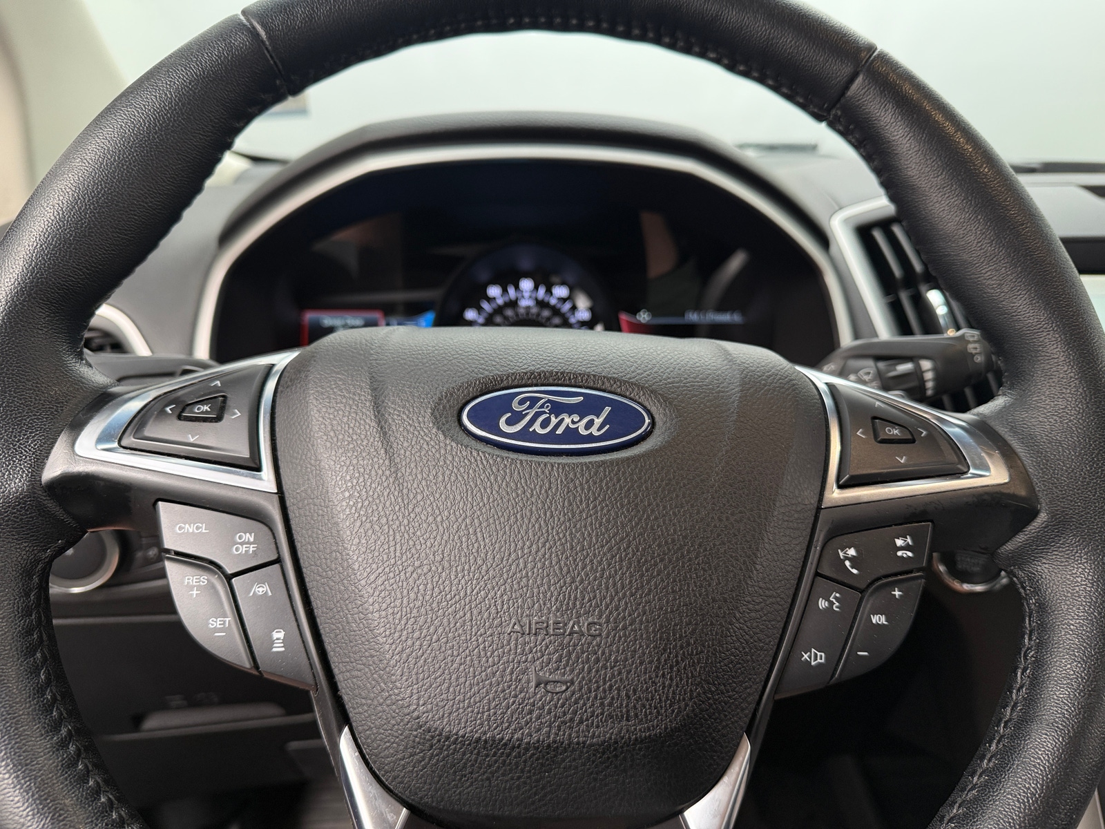 Thumbnail: 2020 Ford Edge - 4