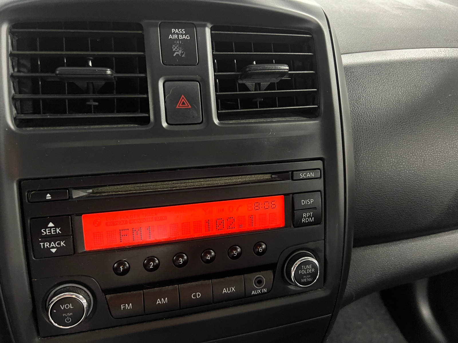 Thumbnail: 2015 Nissan Versa - 4