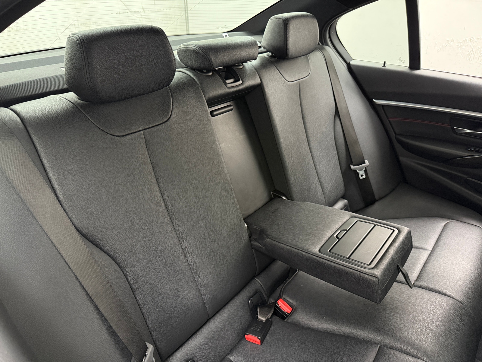 Thumbnail: 2018 BMW 3 Series - 5