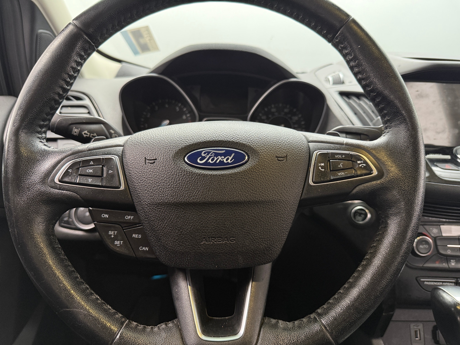 Thumbnail: 2017 Ford Escape - 4