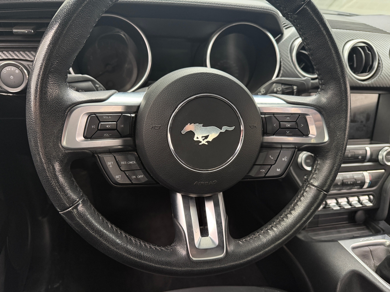 Thumbnail: 2022 Ford Mustang - 4