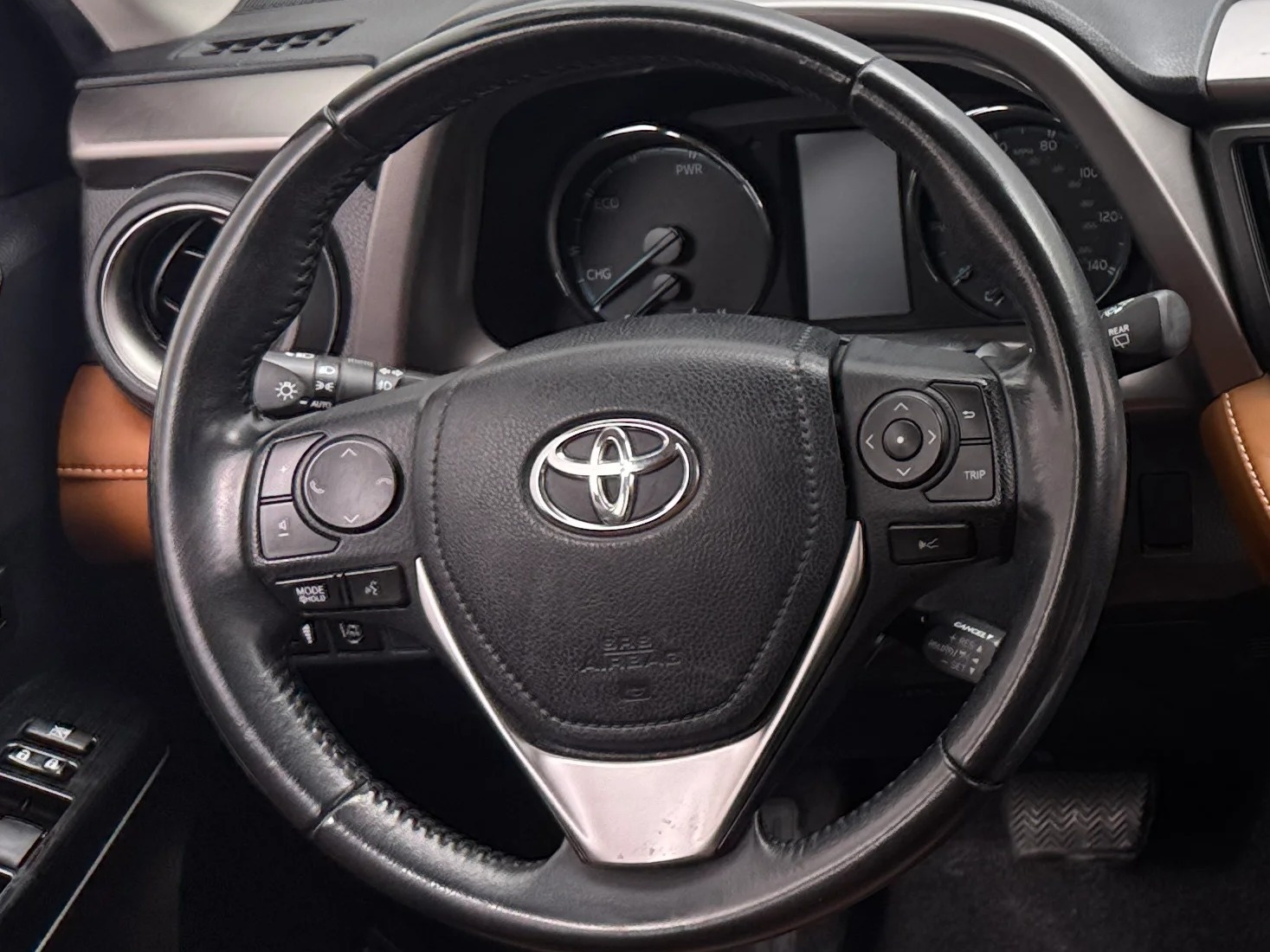 Thumbnail: 2018 Toyota RAV4 - 4