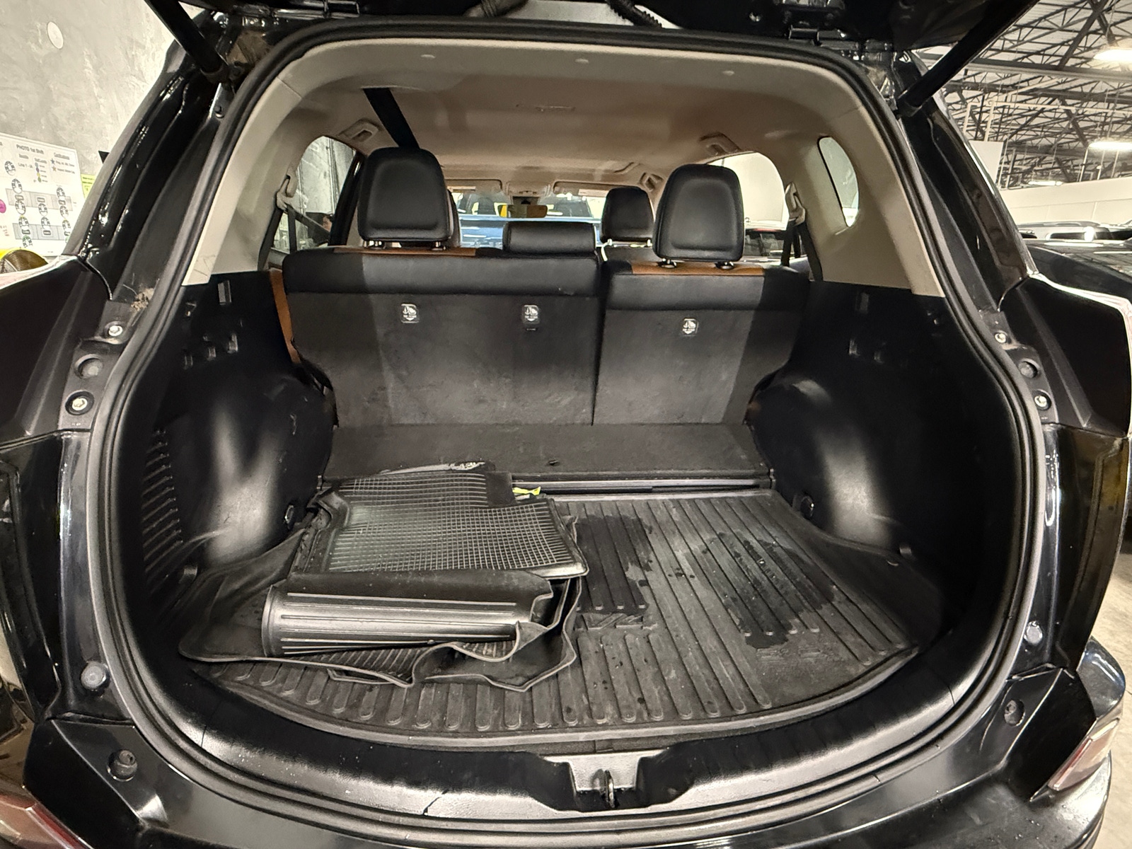 Thumbnail: 2018 Toyota RAV4 - 6
