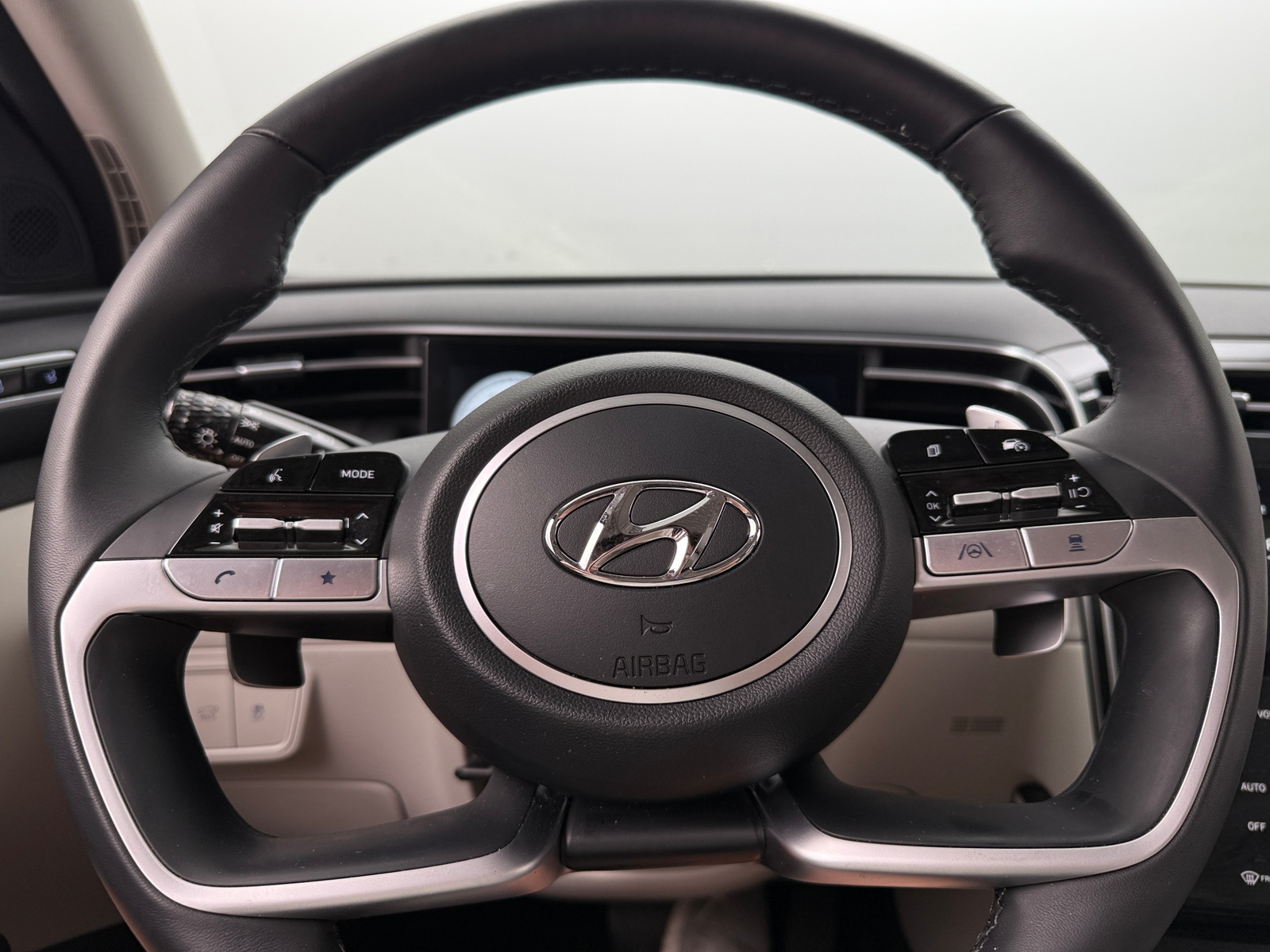 Thumbnail: 2023 Hyundai Tucson - 4