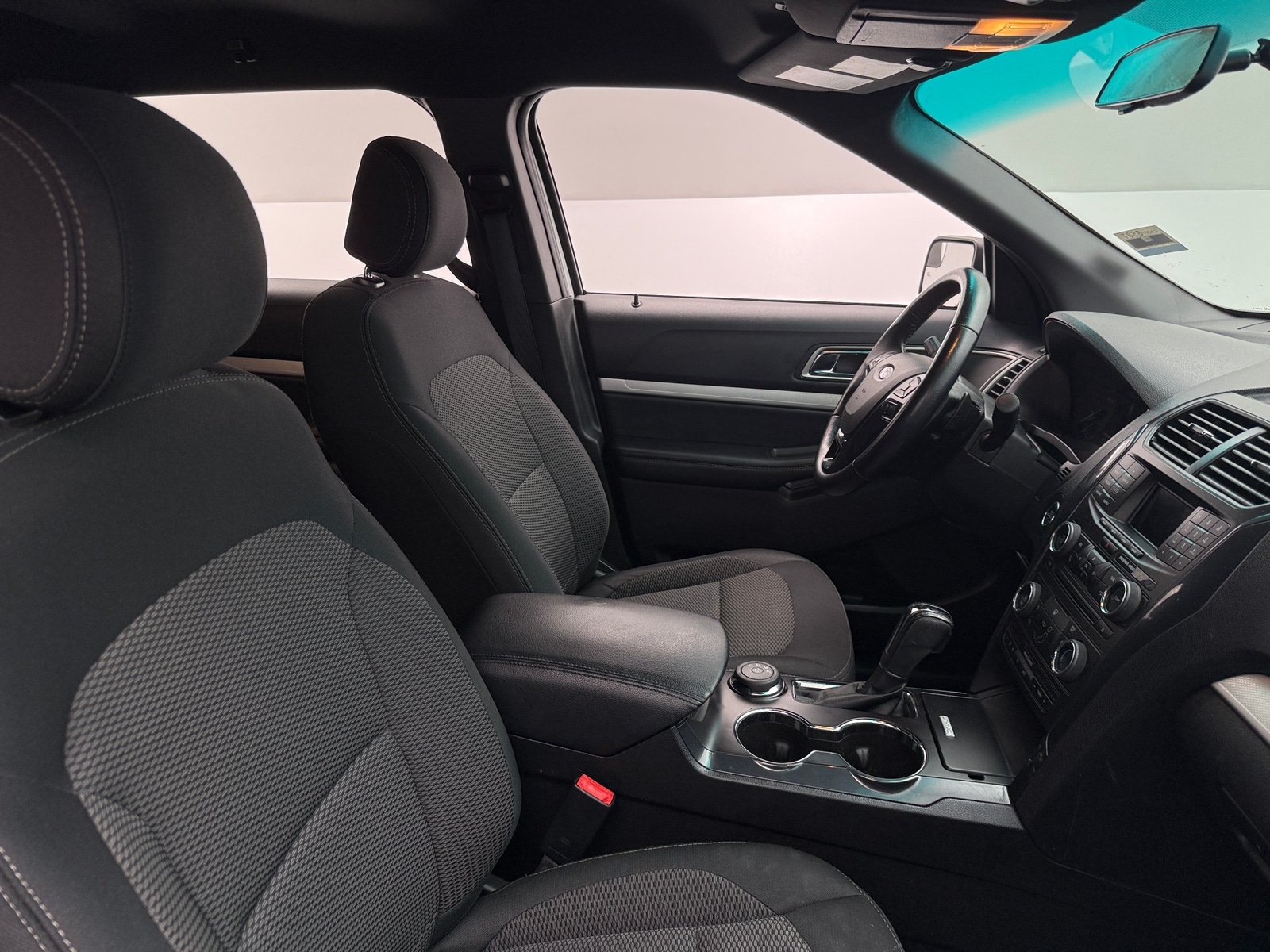 Thumbnail: 2016 Ford Explorer - 2