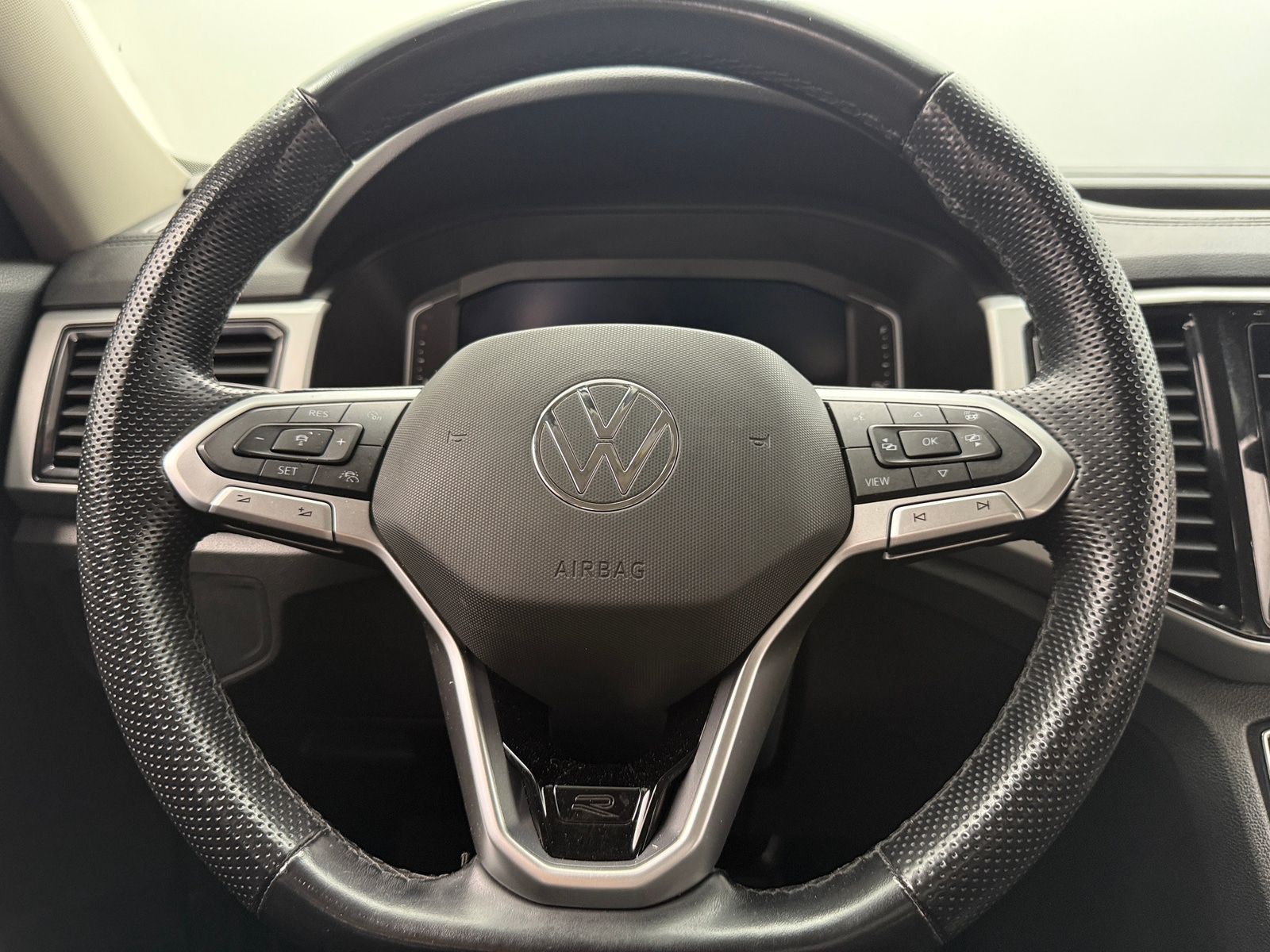 Thumbnail: 2021 Volkswagen Atlas - 4