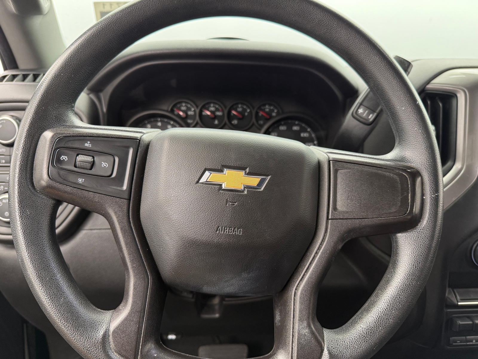 Thumbnail: 2021 Chevrolet Silverado 1500 - 5