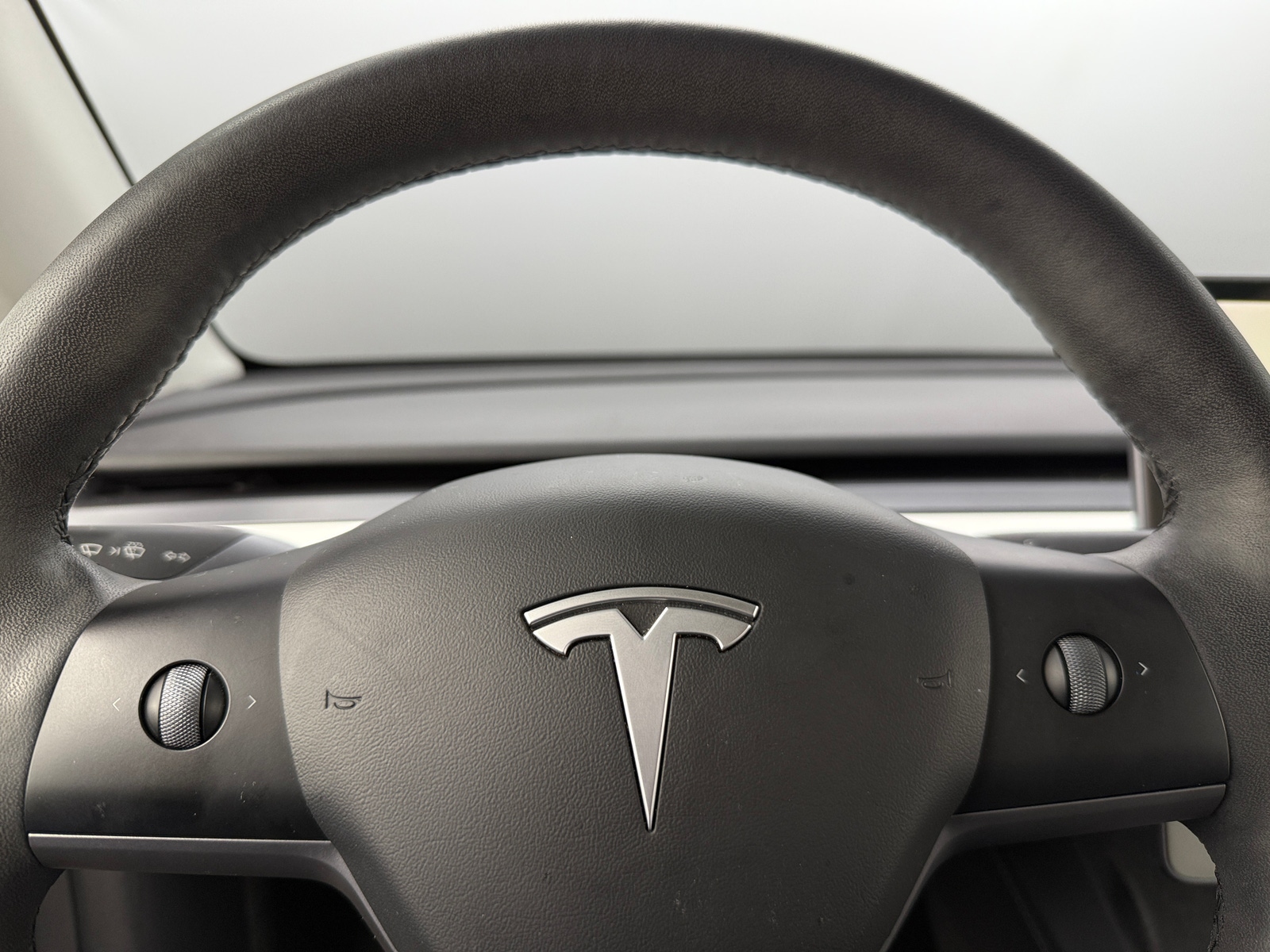 Thumbnail: 2022 Tesla Model Y - 4