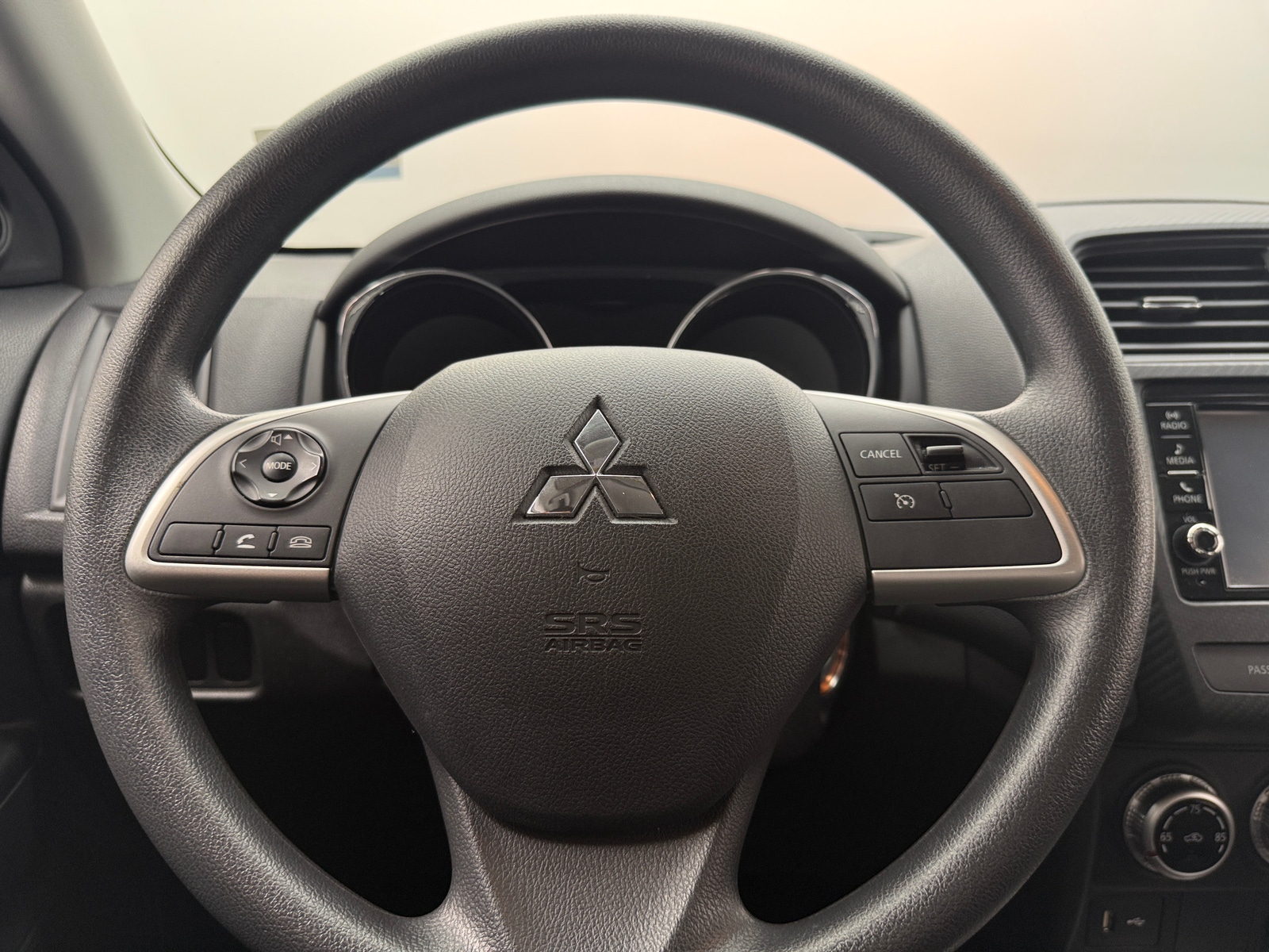Thumbnail: 2024 Mitsubishi Outlander Sport - 5