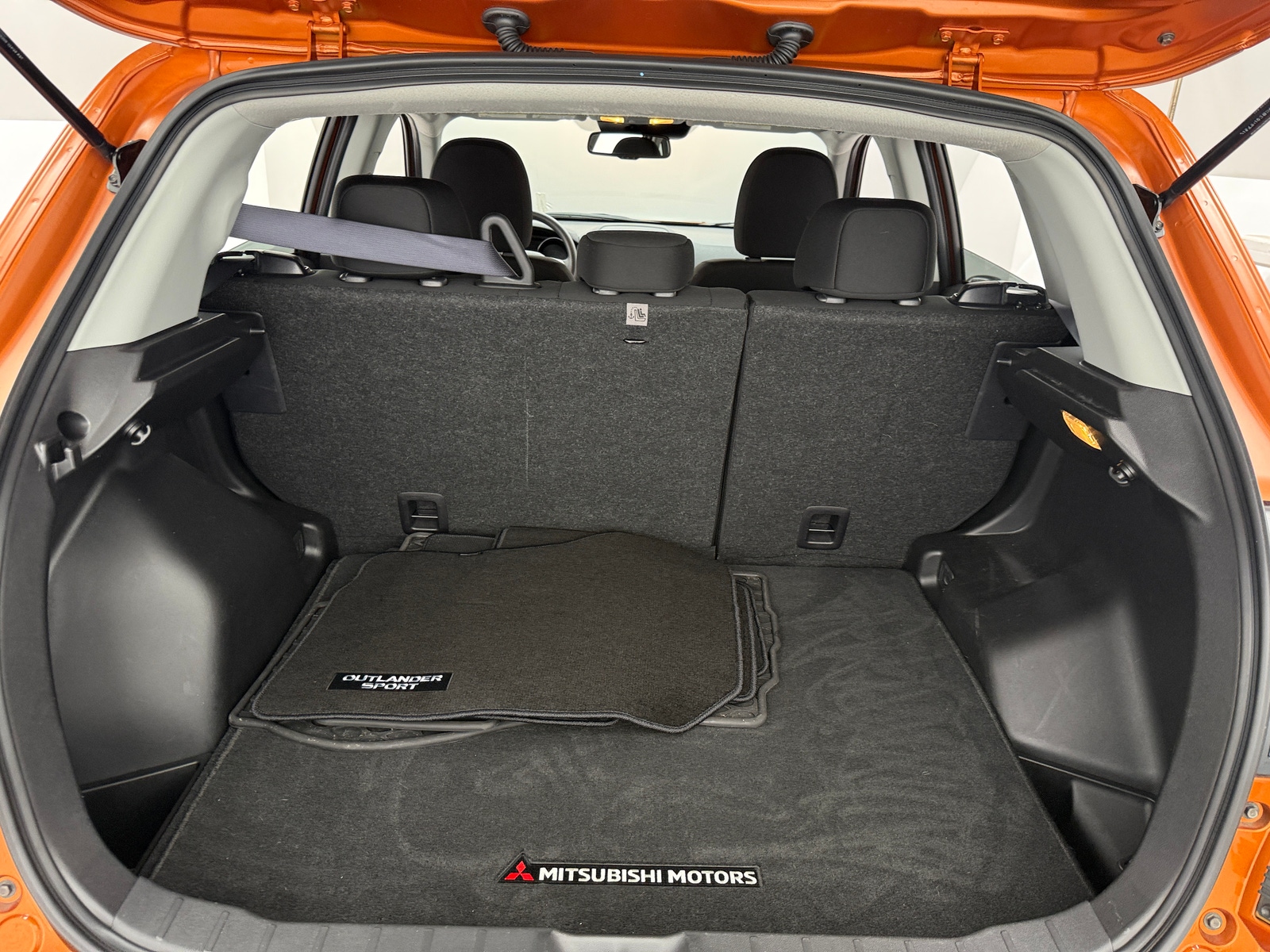 Thumbnail: 2024 Mitsubishi Outlander Sport - 7