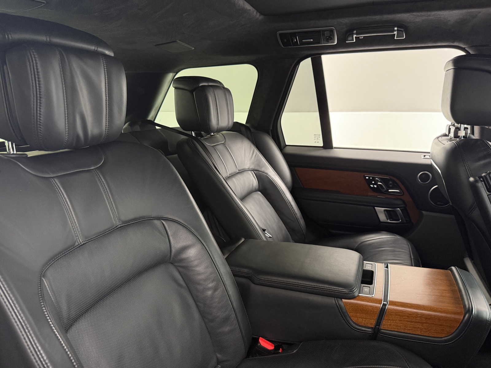 Thumbnail: 2018 Land Rover Range Rover - 5