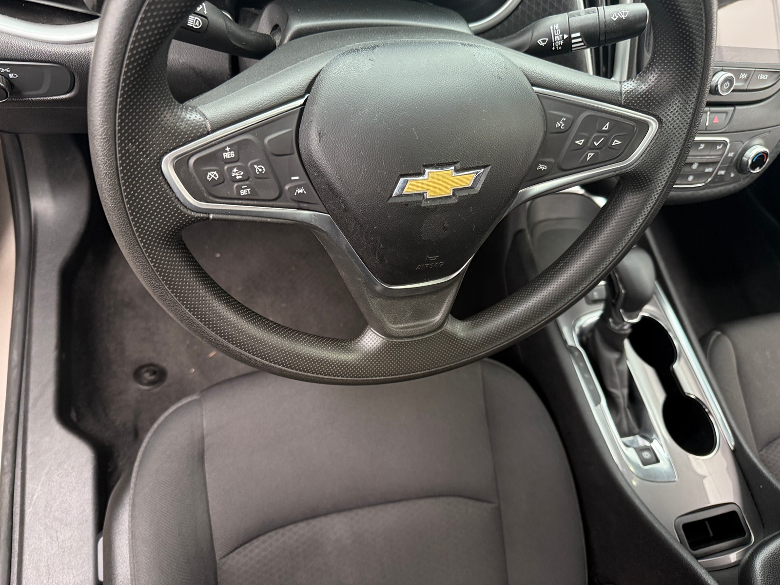 Thumbnail: 2023 Chevrolet Malibu - 5