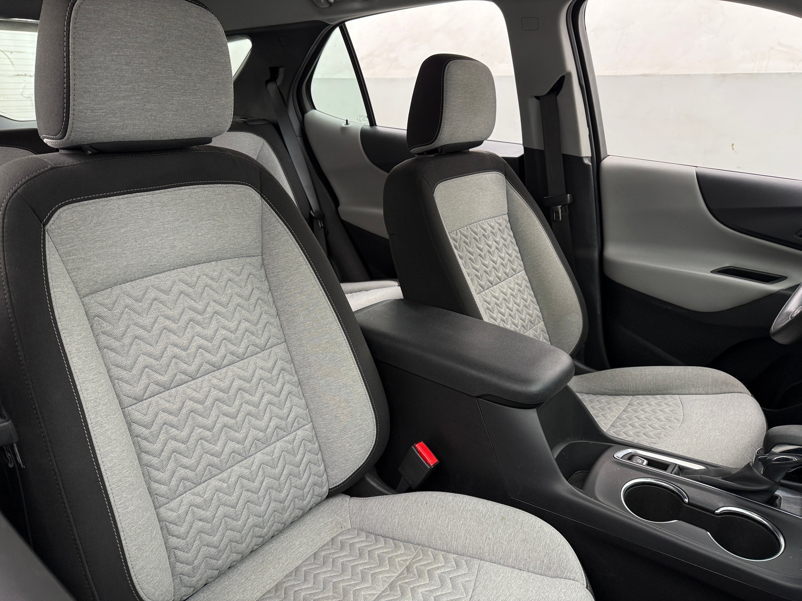 Thumbnail: 2022 Chevrolet Equinox - 2