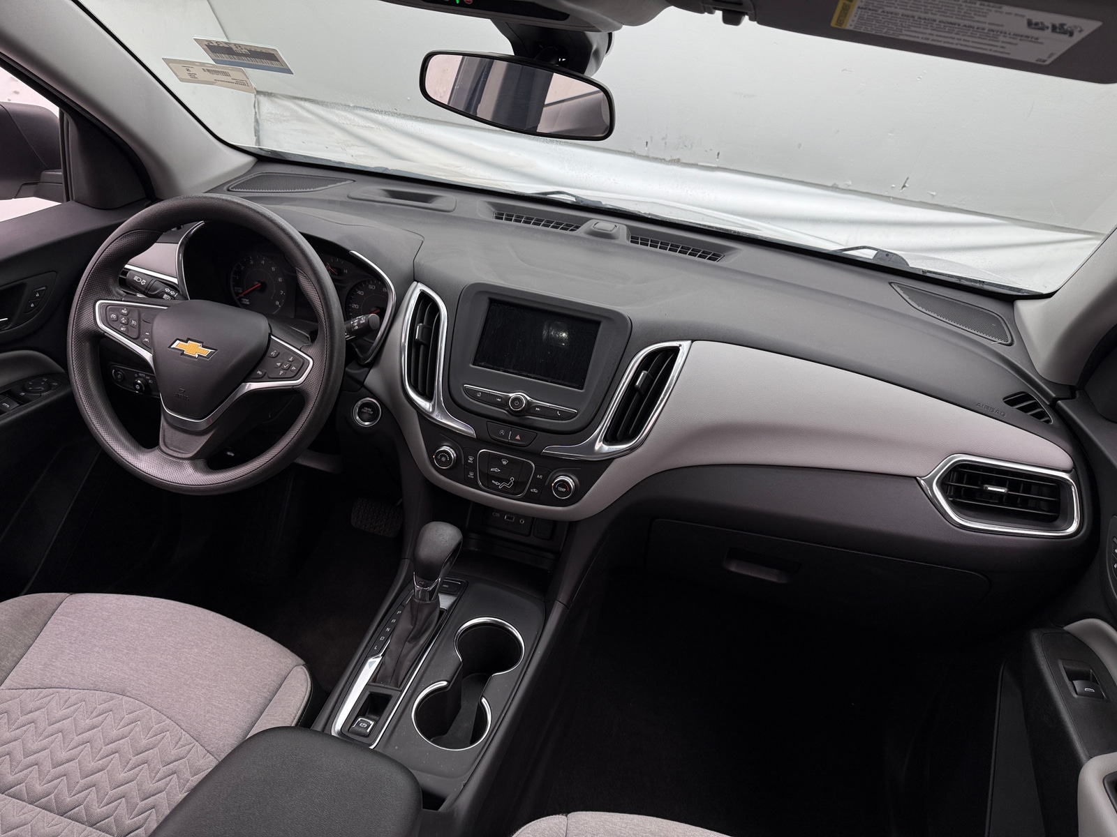 Thumbnail: 2022 Chevrolet Equinox - 3