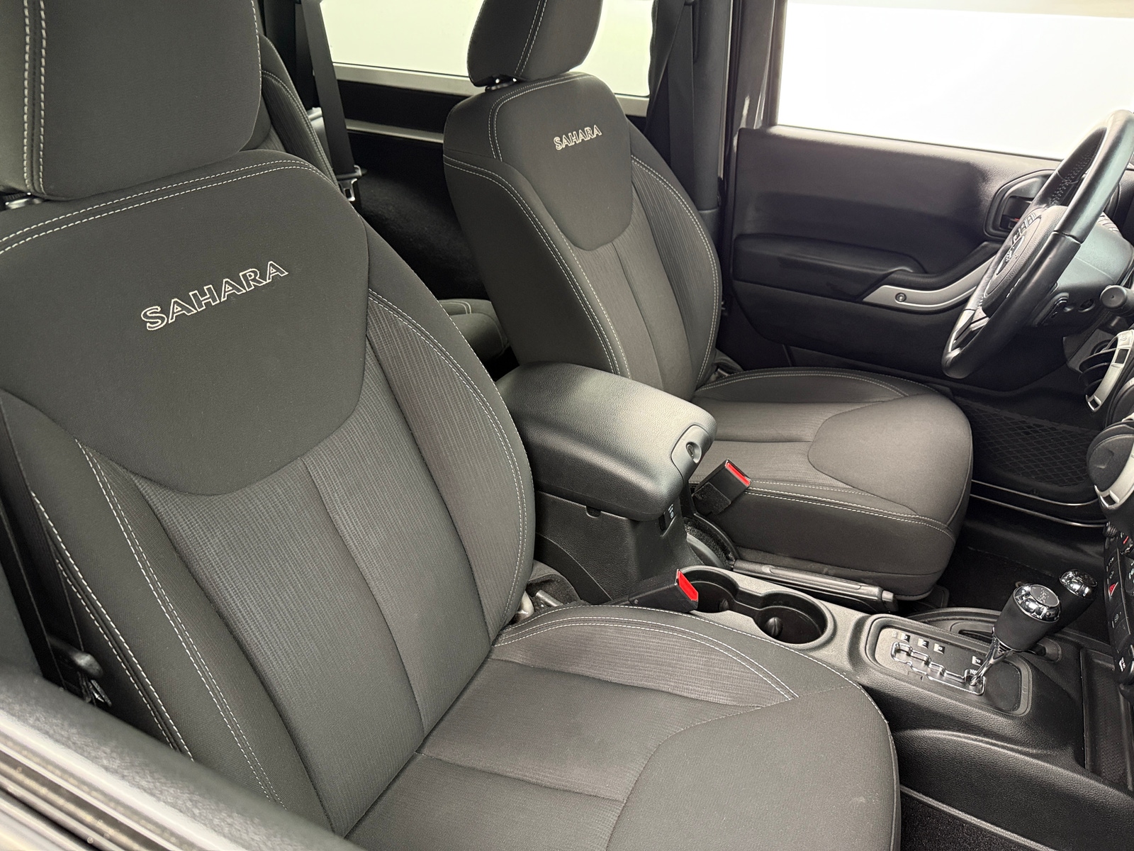 Thumbnail: 2017 Jeep Wrangler - 2