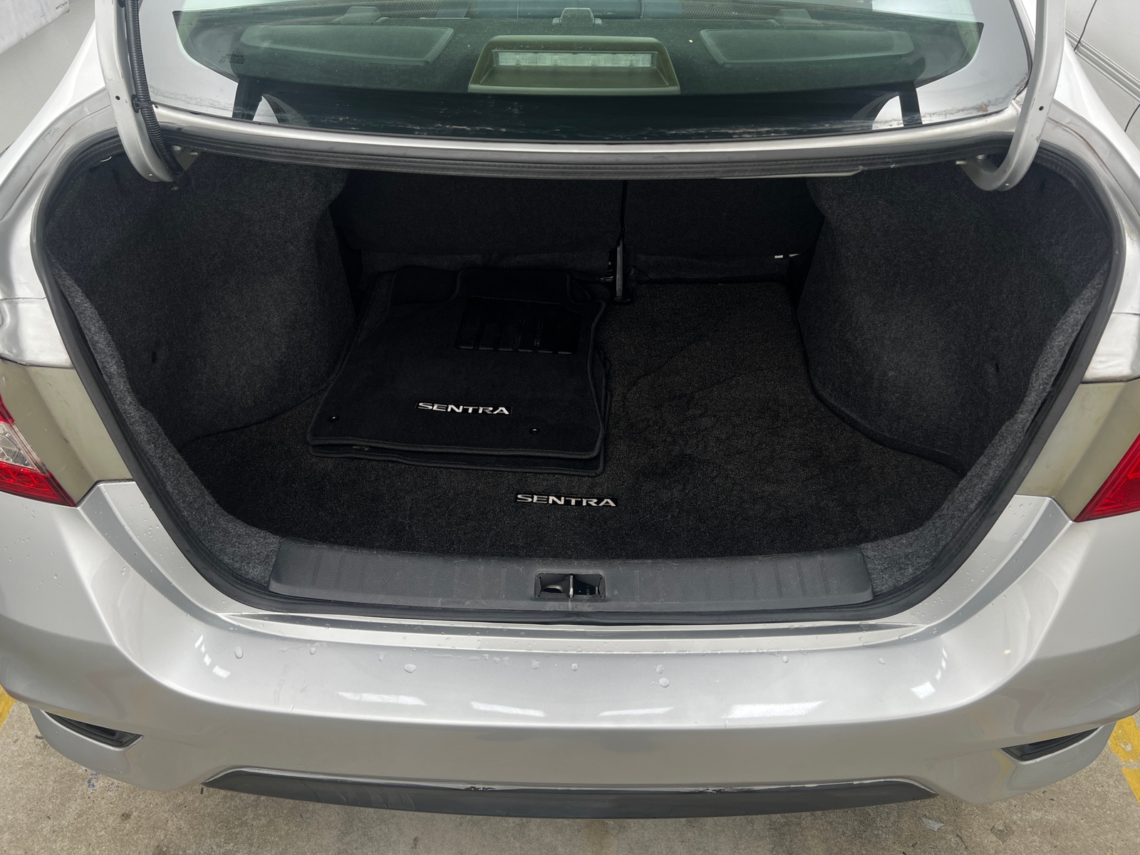 Thumbnail: 2019 Nissan Sentra - 7