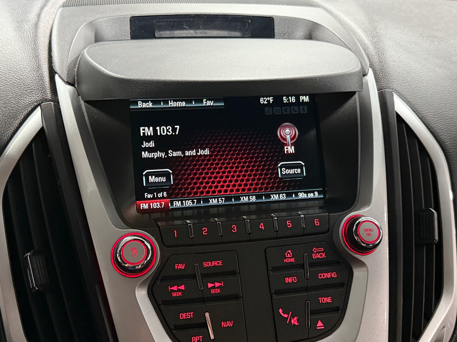 Thumbnail: 2015 GMC Terrain - 3