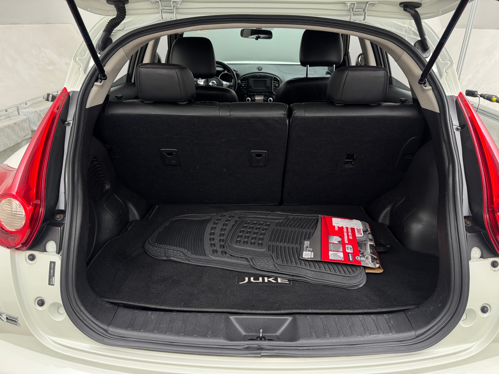 Thumbnail: 2012 Nissan Juke - 6